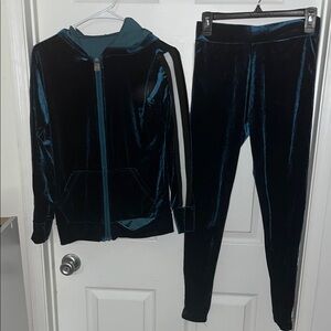 Velvet Hoodie and Leggings Set in turquoise